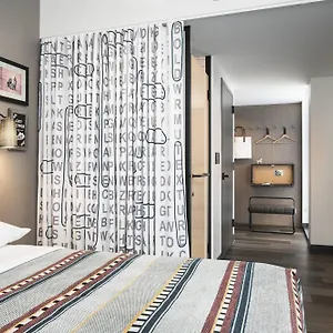 Moxy Downtown Hotel